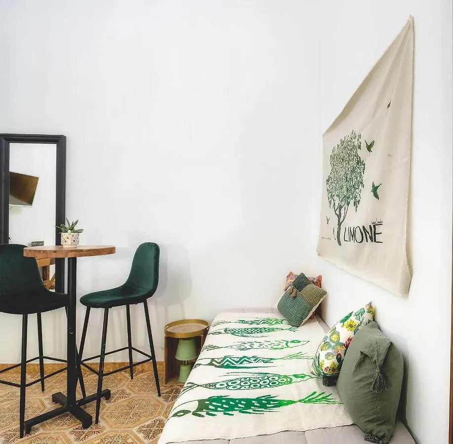A Calata Bed & Breakfast Noto 2*,  Italy